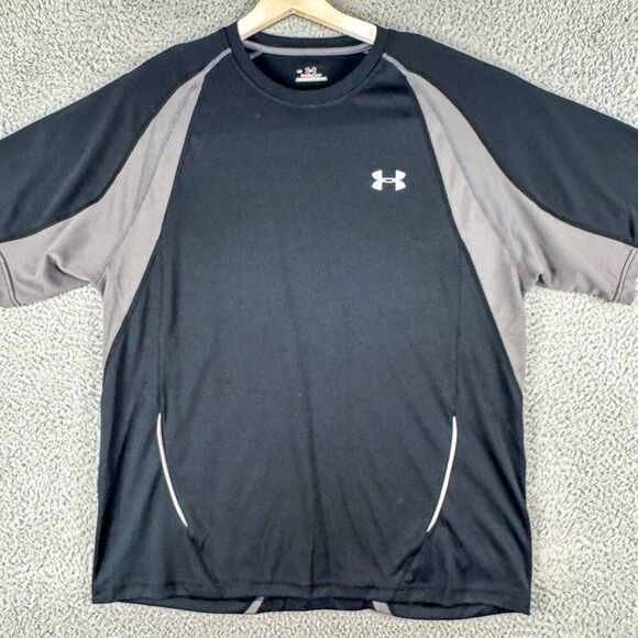 Under Armour T-Shirt Mens Large Black Heatgear Tee Athletic Gym Run Outdoor Hike - Picture 1 of 14